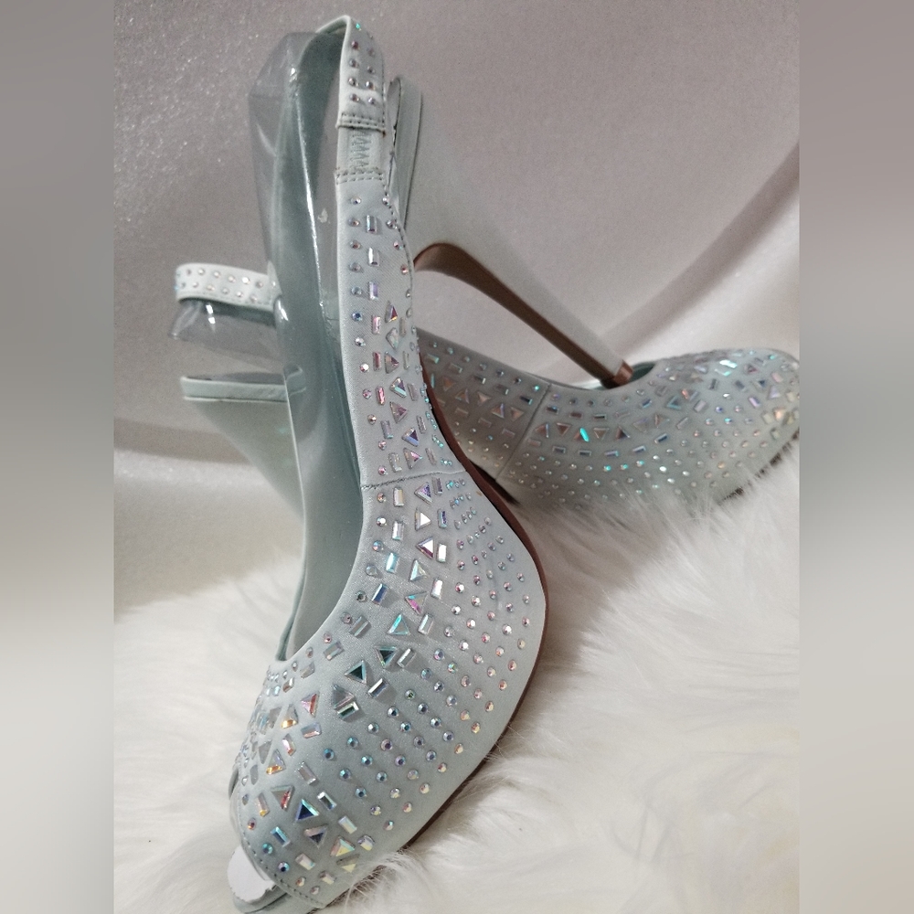 👠 New - Women Size 11 Light Teal Blue With Crystal Like Studded High Heels